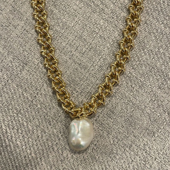 Jewelry - 18K Gold Plated Chain Necklace with Pearl Pendant